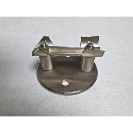 BASE INOXIDABLE DE ANCLAJE LATERAL Ø100x6mm PARA TUBO DE 42,4mm ref. E113