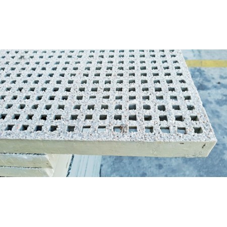 REJILLA DE FIBRA DE VIDRIO (PRFV) DE 08X08/30X6 Y 30X6 DE 2000X1000 mm, COLOR GRIS