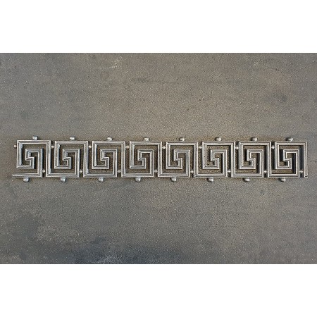 SOLERA DE HIERRO FUNDIDO DE 960x150mm REF. 219 (LABERINTO)