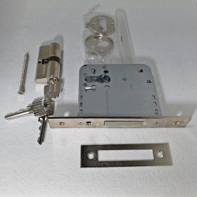 CERRADURA DE EMBUTIR TESA 2031/60/HN CON FRENTE Y BOMBILLO NÍQUELADO