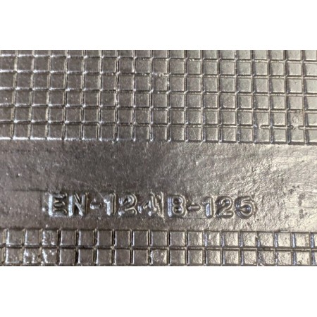 TAPA REGISTRO CON MARCO FUNDICION B-125 DE 400X400mm.