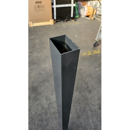POSTE GRIS DE 60X40 PARA VALLA PLEGADA DE 1M, CON PLACA DE ANCLAJE PARA ATORNILLAR
