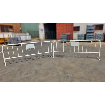 VALLA DE PROTECCION BLANCA DE 2.5x1m