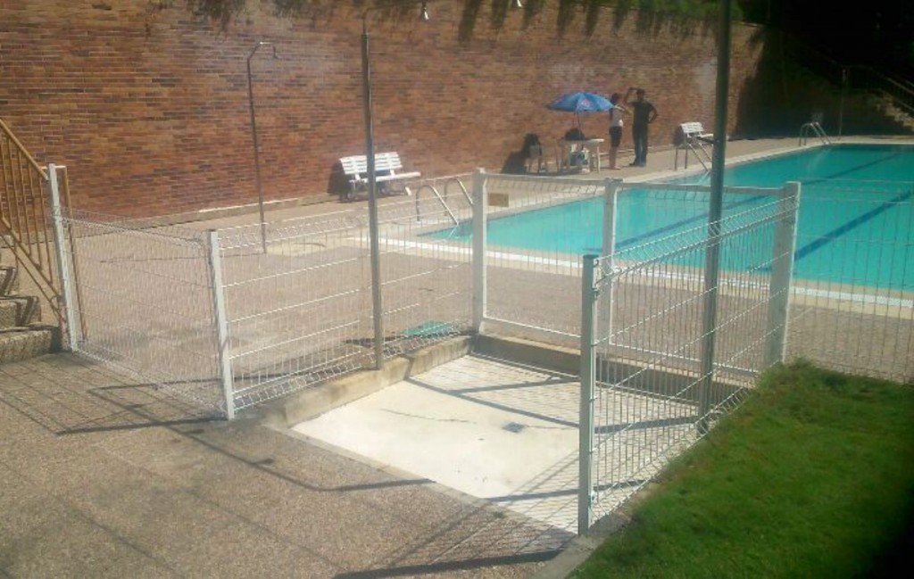 Valla plegada cerramiento piscinas